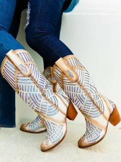 Alig Tannery Retro Cowgirl โ Wide Western Boots In White Sequined Leather