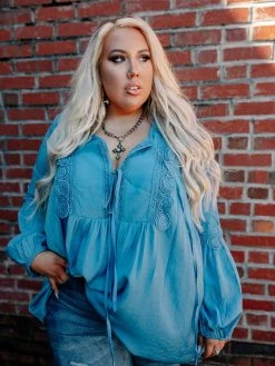 D & J Industries Circle Of Love Top - Royal Blue Tops