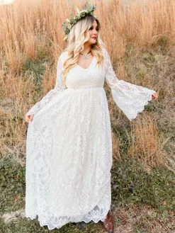 D & J Industries Look Famous Tonight Dress - White/Neutral