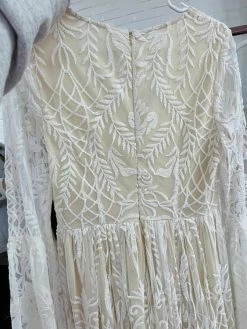 D & J Industries Look Famous Tonight Dress - White/Neutral