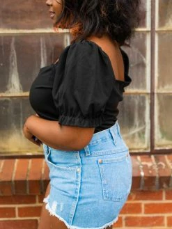 D & J Industies Co., LTD. Keep It Basic Black Top