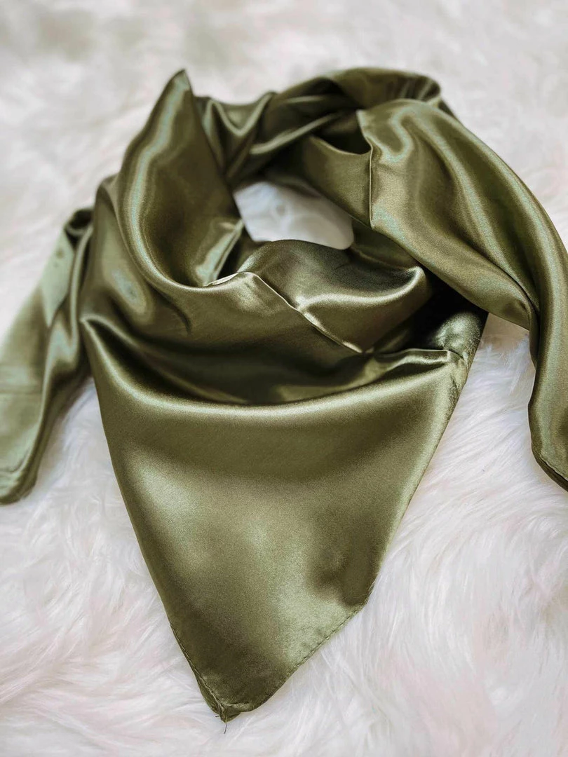 Rowdy Crowd Clothing Wynonna Wild Rag - Olive